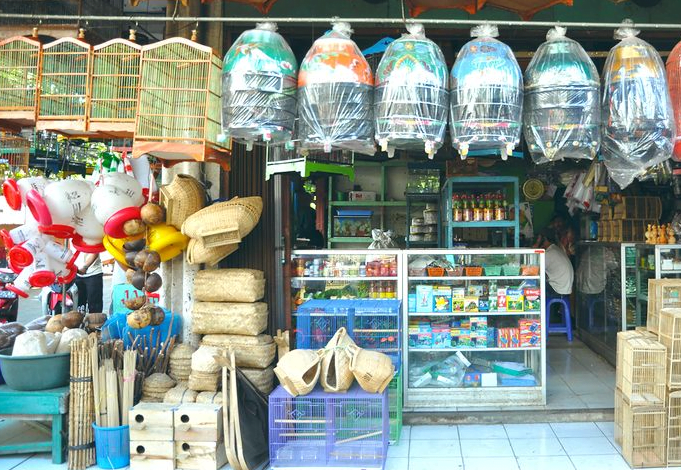 Usaha Pakan Burung, Unggas, Ayam, dan Bebek yang Menjanjikan