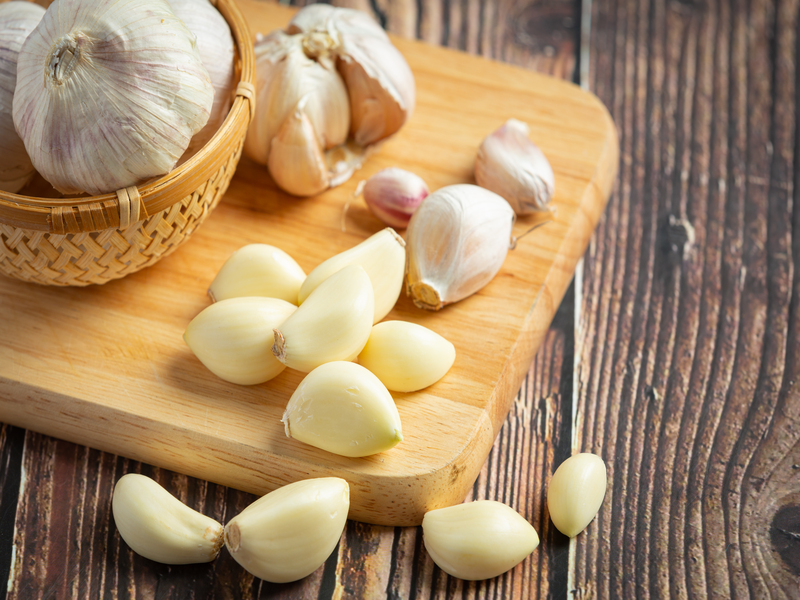 Strategi Memulai Bisnis Bawang Putih Kupas Menguntungkan